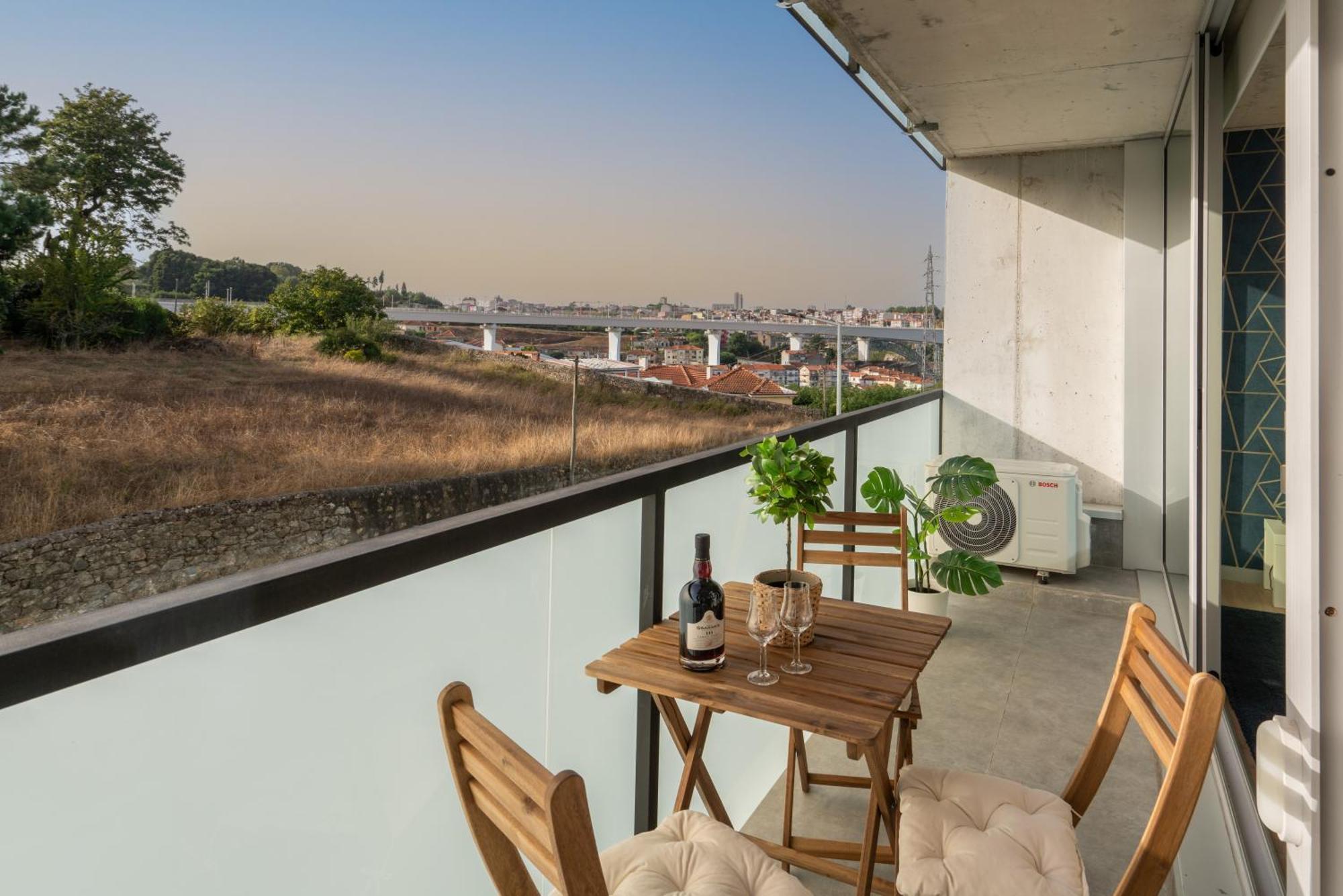 Host Wise - Luxurious Impressive Apartment - Balcony And Pool Vila Nova de Gaia Exterior photo
