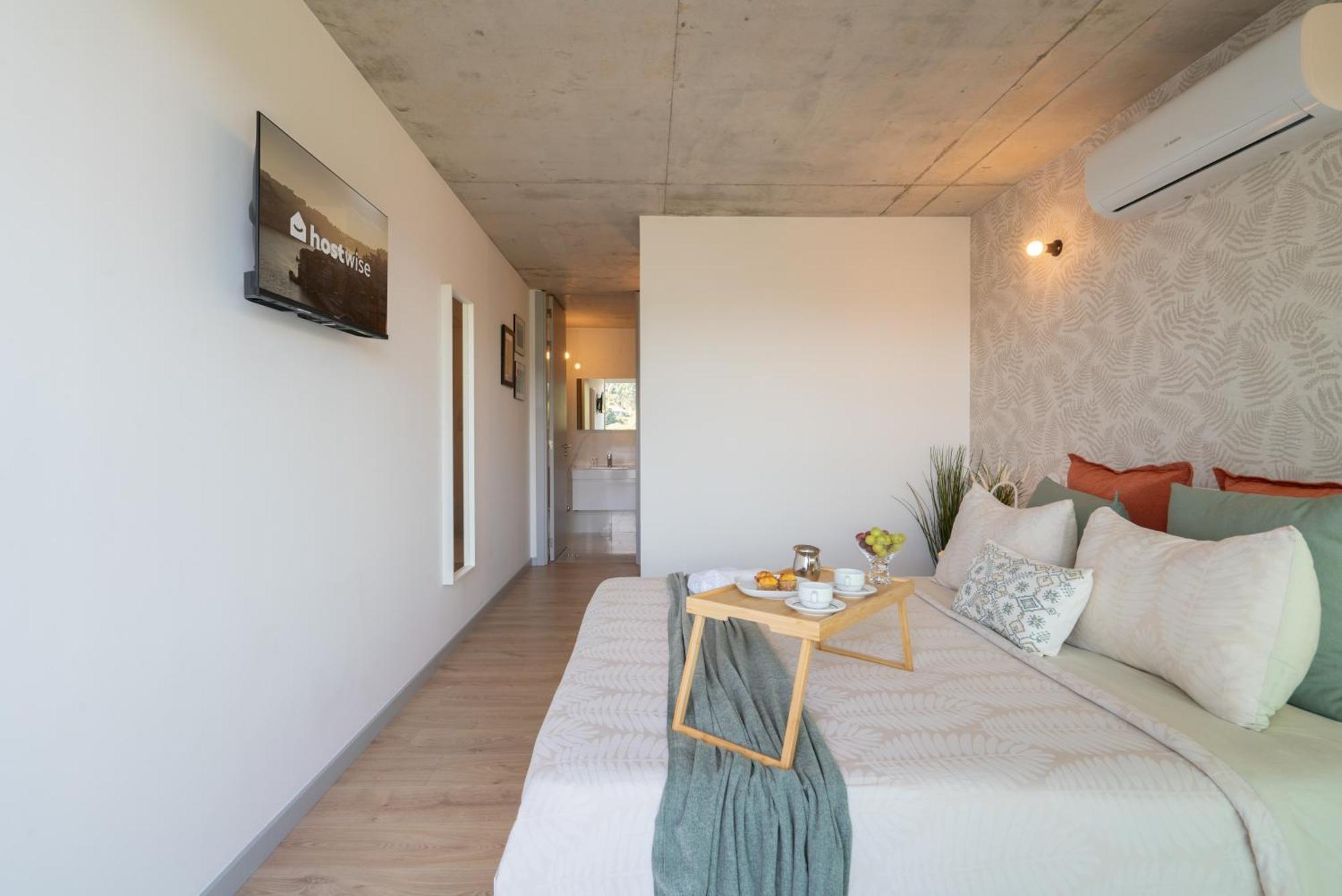 Host Wise - Luxurious Impressive Apartment - Balcony And Pool Vila Nova de Gaia Room photo
