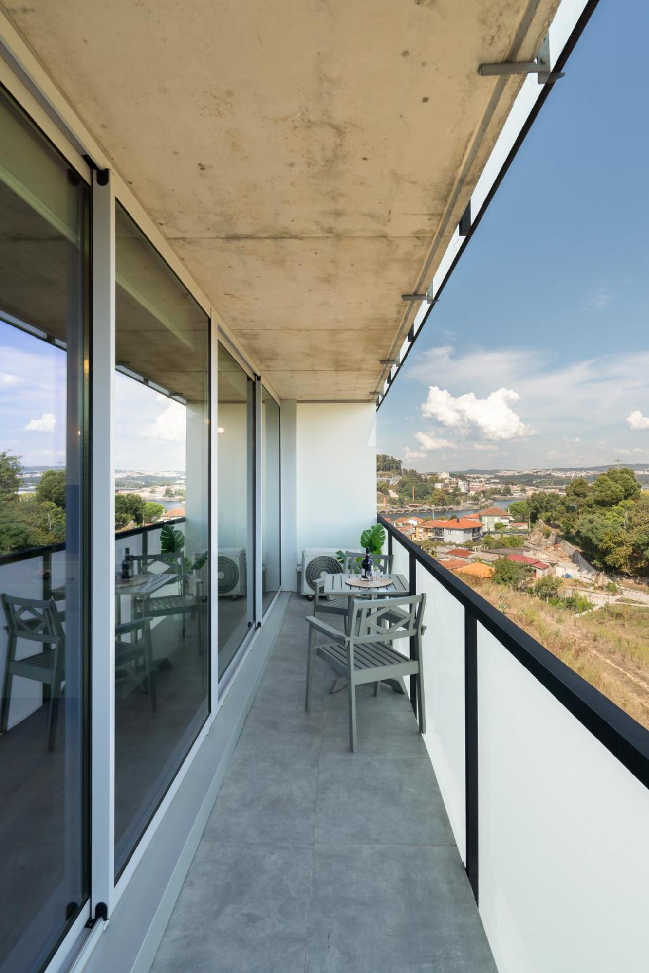 Host Wise - Luxurious Impressive Apartment - Balcony And Pool Vila Nova de Gaia Room photo