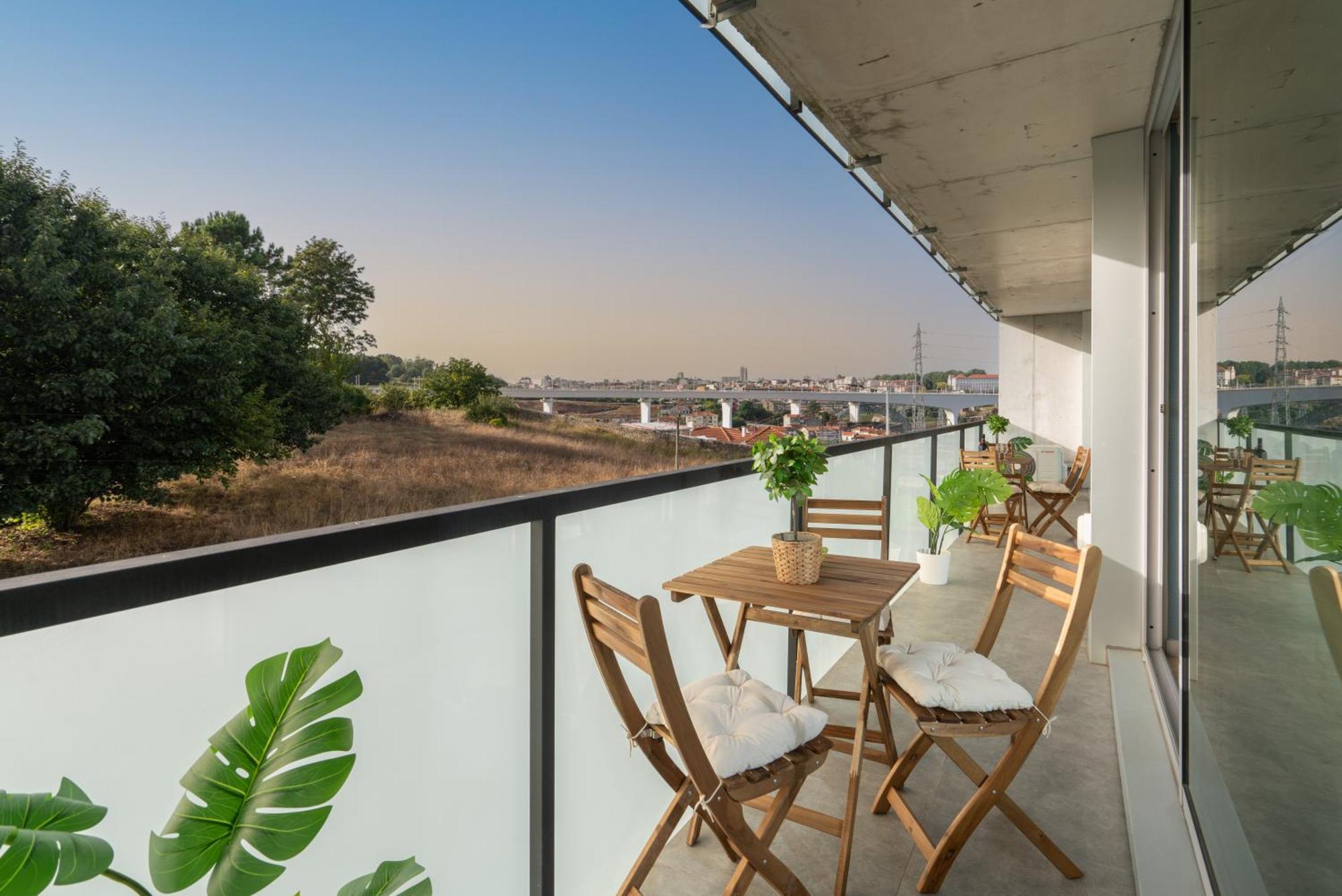 Host Wise - Luxurious Impressive Apartment - Balcony And Pool Vila Nova de Gaia Room photo