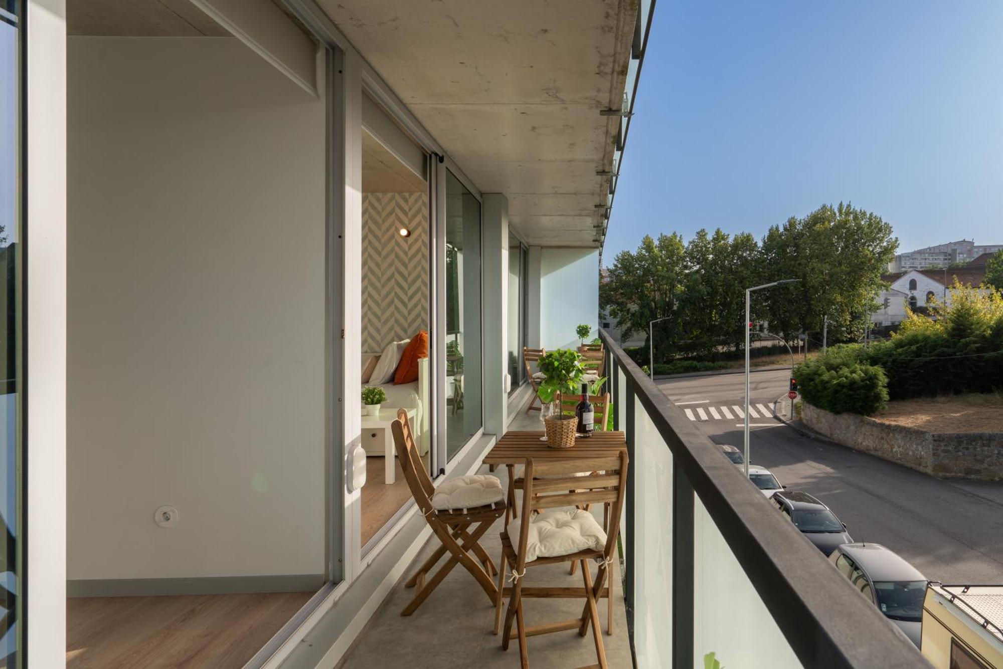 Host Wise - Luxurious Impressive Apartment - Balcony And Pool Vila Nova de Gaia Room photo